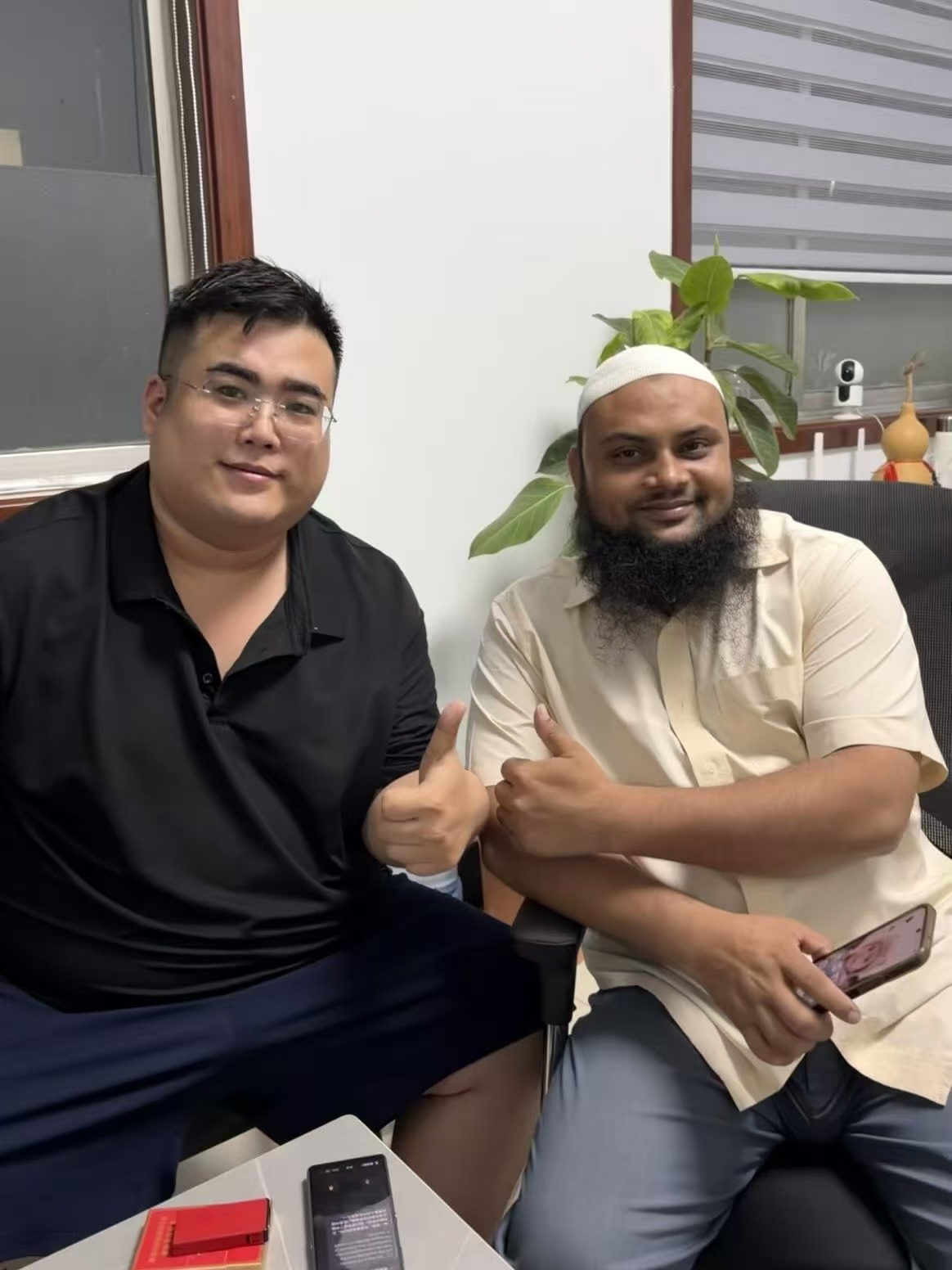 Bangladesh customer visiting Xianke for an in-person business discussion
